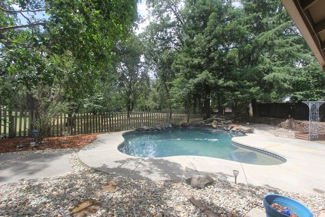9258 Ultra Ct, Orangevale, CA 95662