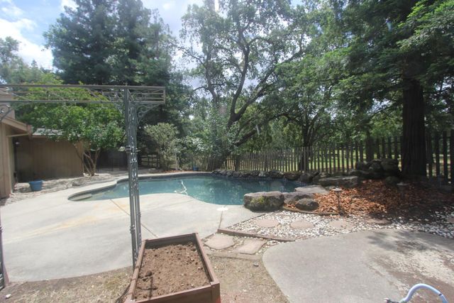 9258 Ultra Ct, Orangevale, CA 95662