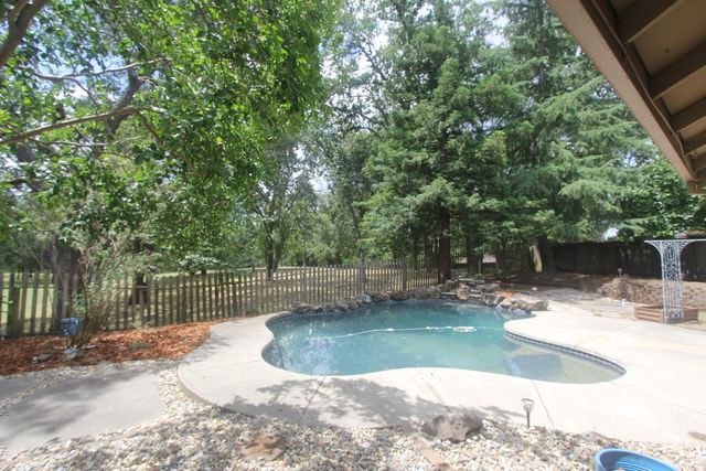 9258 Ultra Ct, Orangevale, CA 95662