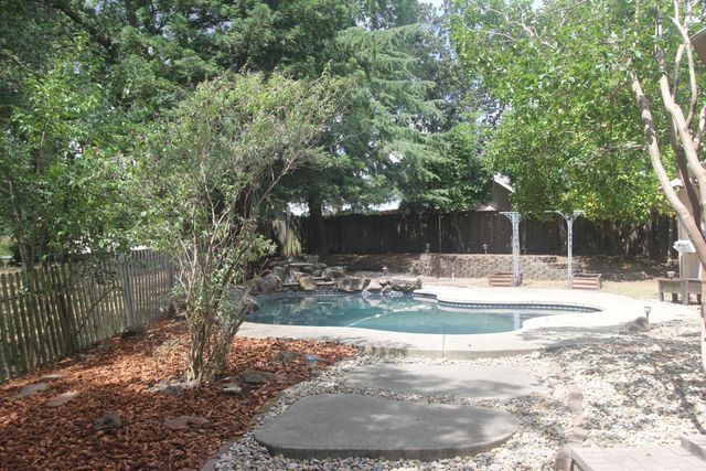 9258 Ultra Ct, Orangevale, CA 95662