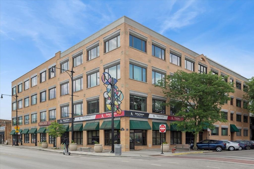 4751 N Artesian Avenue 408, Chicago, IL 60625