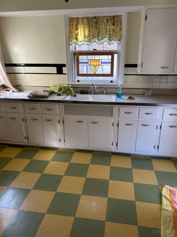 2187 Quebec Road, Cincinnati, OH 45214