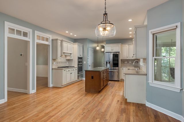 1905 Summer Breeze, Hixson, TN 37343
