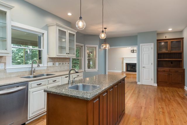 1905 Summer Breeze, Hixson, TN 37343