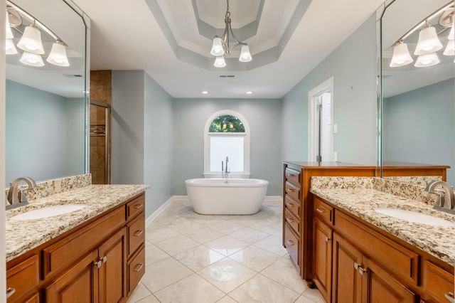 1905 Summer Breeze, Hixson, TN 37343