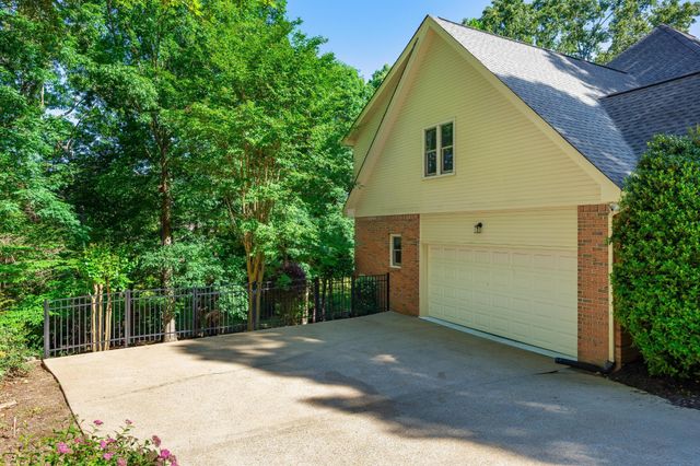 1905 Summer Breeze, Hixson, TN 37343