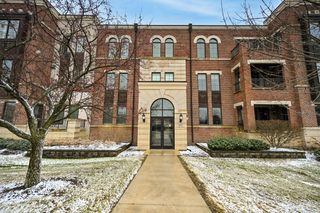 19045 Thomson DRIVE #301, Brookfield, WI 53045