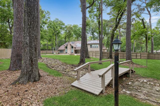 2426 Kings Forest Drive, Kingwood, TX 77339