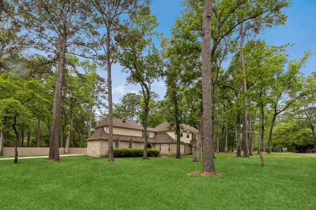 2426 Kings Forest Drive, Kingwood, TX 77339