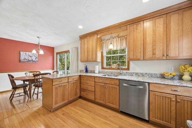 56 Bennett St, Hudson, MA 01749