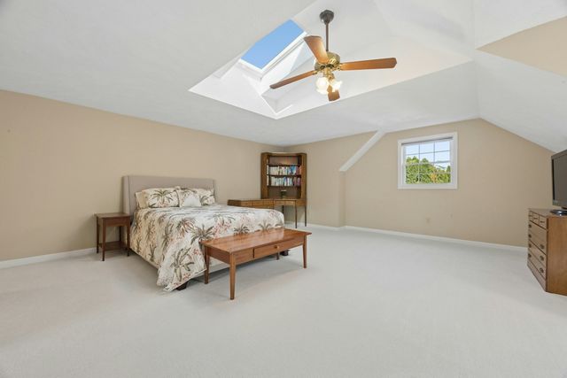 56 Bennett St, Hudson, MA 01749