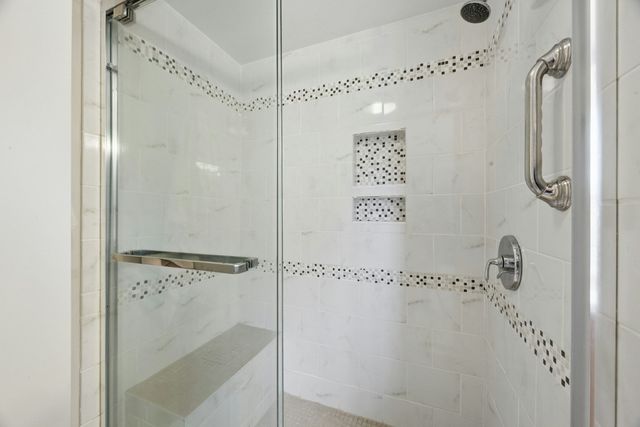 56 Bennett St, Hudson, MA 01749