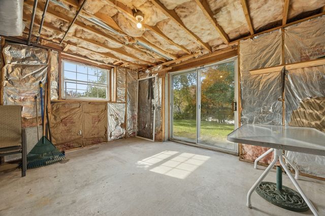 56 Bennett St, Hudson, MA 01749