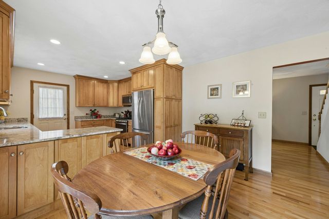 56 Bennett St, Hudson, MA 01749