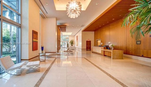 1060 Brickell Ave 2013, Miami, FL 33131