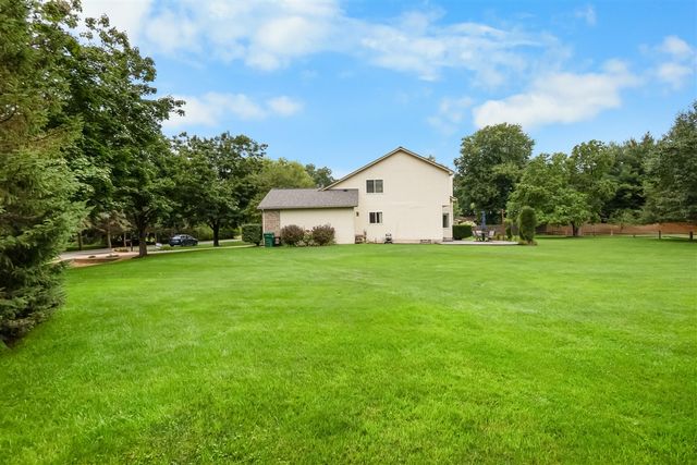 140 Marci Lane, Commerce Twp, MI 48382