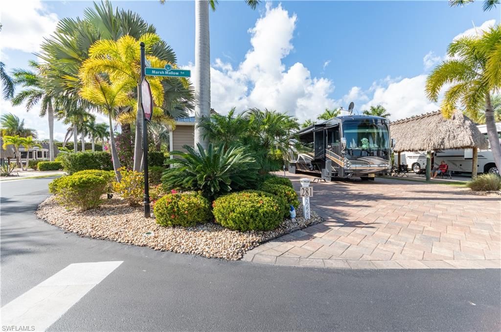 5228 Marsh Mallow TRL, Fort Myers, FL 33905
