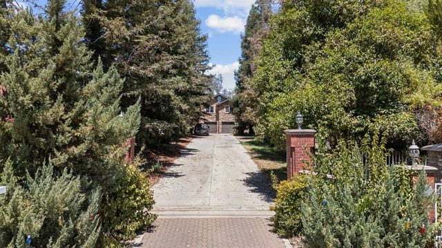 35303 Bonadelle Avenue, Madera, CA 93636