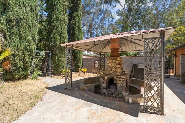 35303 Bonadelle Avenue, Madera, CA 93636