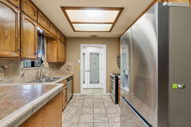 35303 Bonadelle Avenue, Madera, CA 93636