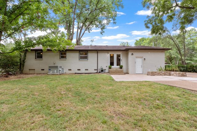5017 Suter Dr, Nashville, TN 37211