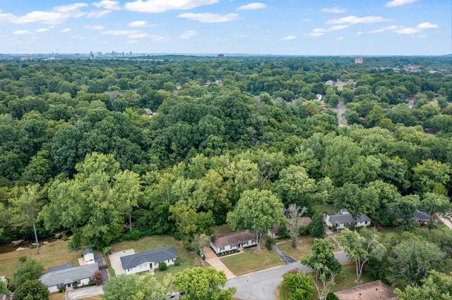 5017 Suter Dr, Nashville, TN 37211