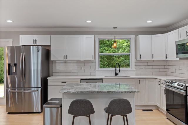 5017 Suter Dr, Nashville, TN 37211