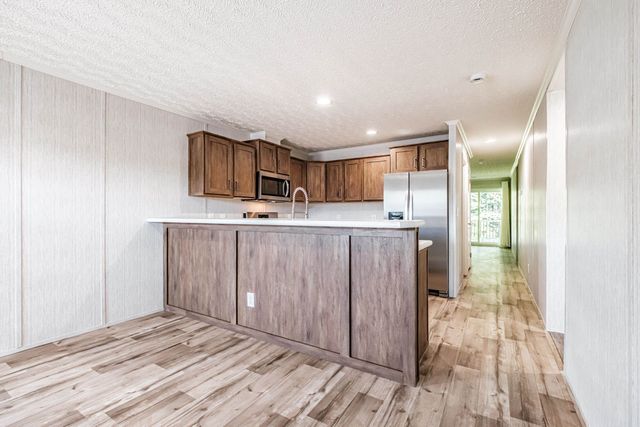 75 Diamondback Drive, Rochester, NH 03868