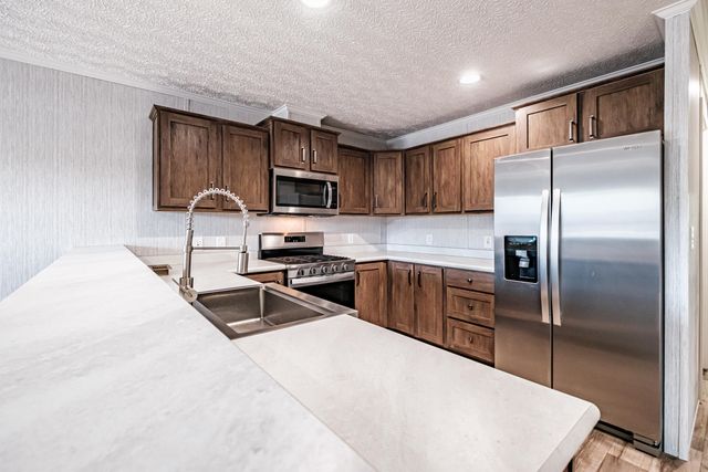 75 Diamondback Drive, Rochester, NH 03868