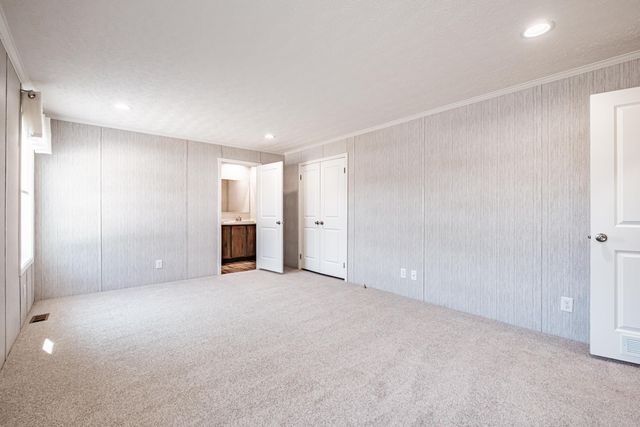 75 Diamondback Drive, Rochester, NH 03868