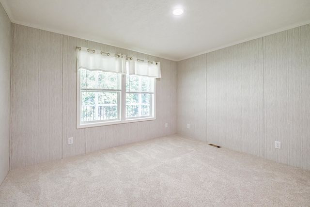 75 Diamondback Drive, Rochester, NH 03868