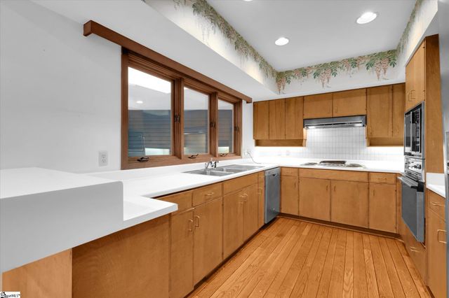 100 Brookside Way, Greenville, SC 29605
