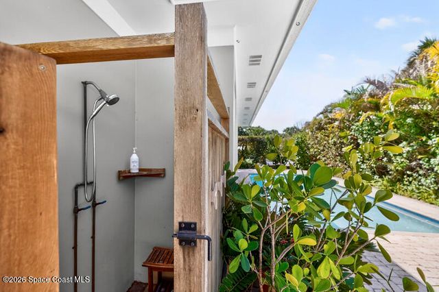 4691 Pebble Bay Circle, Indian River Shores, FL 32963