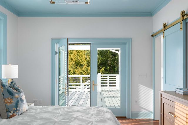 2218 Myrtle Avenue, Sullivans Island, SC 29482