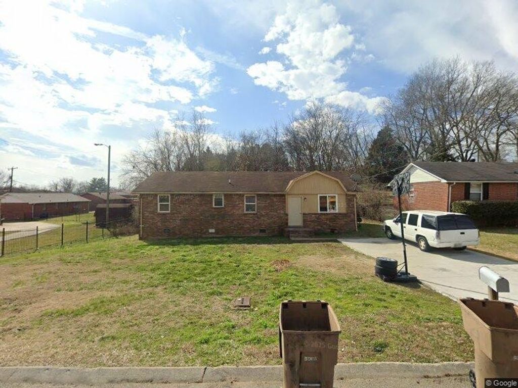 589 Judd Dr, Nashville, TN 37218