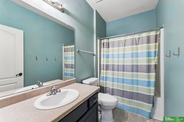 6124 S 189th Avenue, Omaha, NE 68135