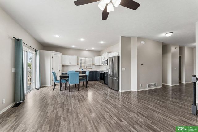 6124 S 189th Avenue, Omaha, NE 68135
