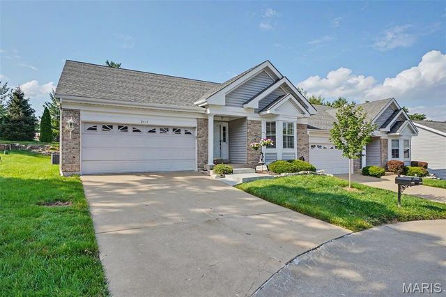 2417 S Lakeridge Court 14, Lake St Louis, MO 63367