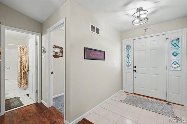 2417 S Lakeridge Court 14, Lake St Louis, MO 63367