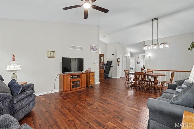 2417 S Lakeridge Court 14, Lake St Louis, MO 63367