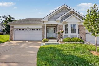 2417 S Lakeridge Court 14, Lake St Louis, MO 63367