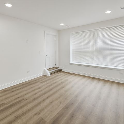 2721 S Pulaski Road, Chicago, IL 60623