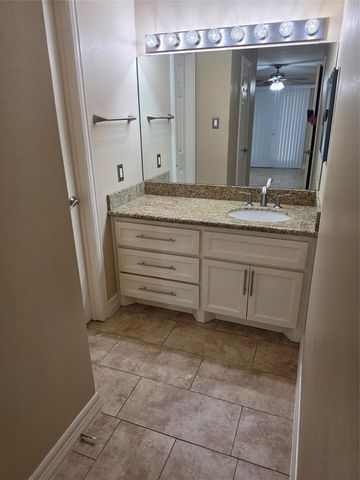 10555 Turtlewood Court 1206, Houston, TX 77072