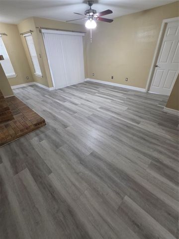 10555 Turtlewood Court 1206, Houston, TX 77072