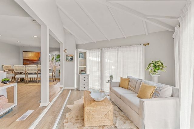 16 Bosun's Lane, Mashpee, MA 02649