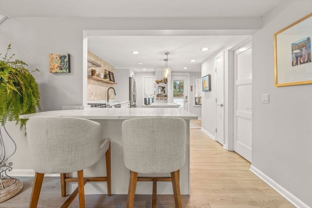 16 Bosun's Lane, Mashpee, MA 02649