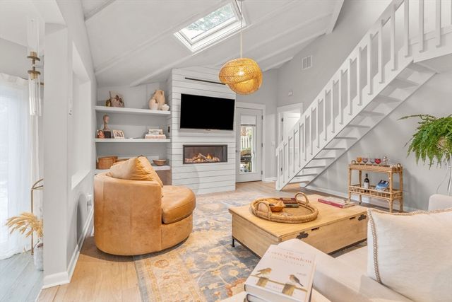 16 Bosun's Lane, Mashpee, MA 02649