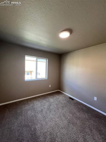 1729 Sandtoft Heights, Colorado Springs, CO 80951