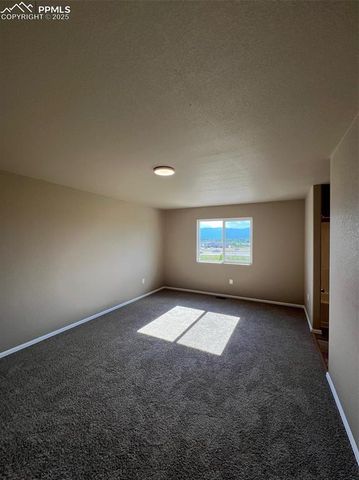 1729 Sandtoft Heights, Colorado Springs, CO 80951