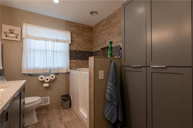 650 Riverside Road, Roswell, GA 30075